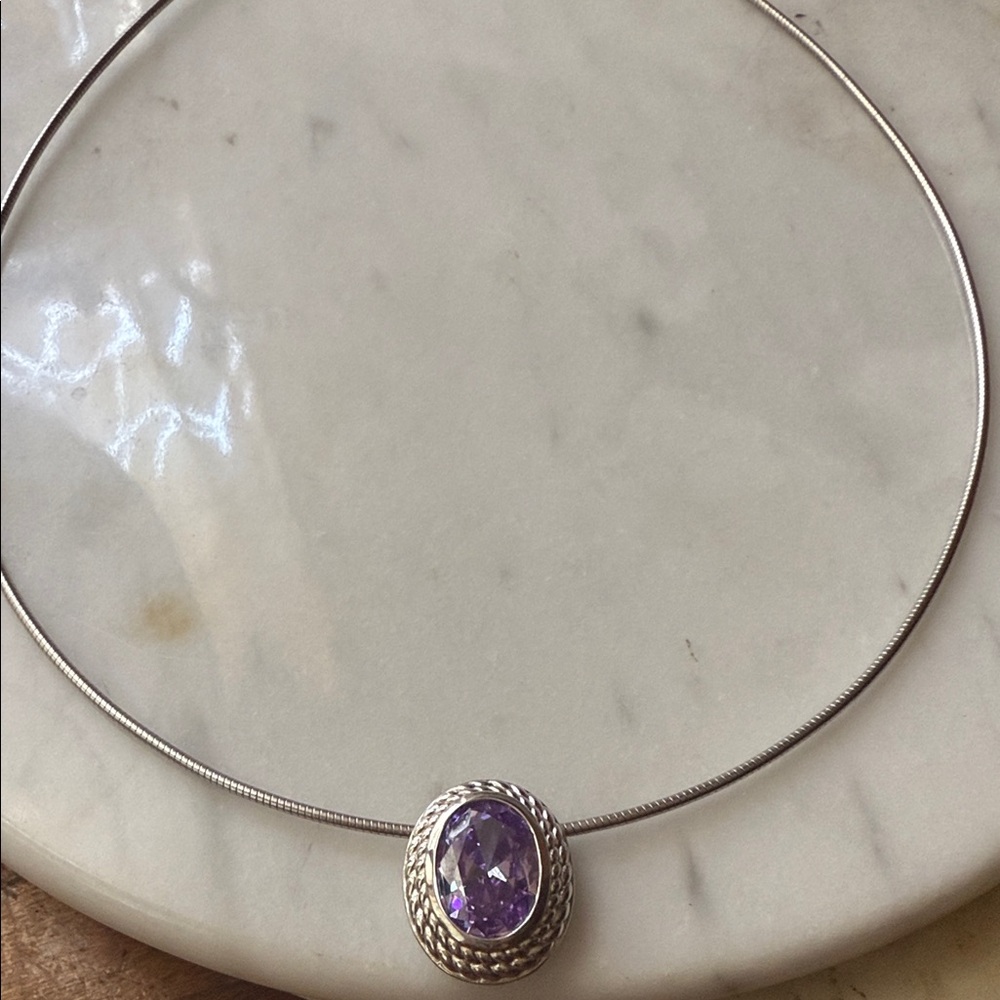 Elegant 925 Necklace with Amethyst Gemstone